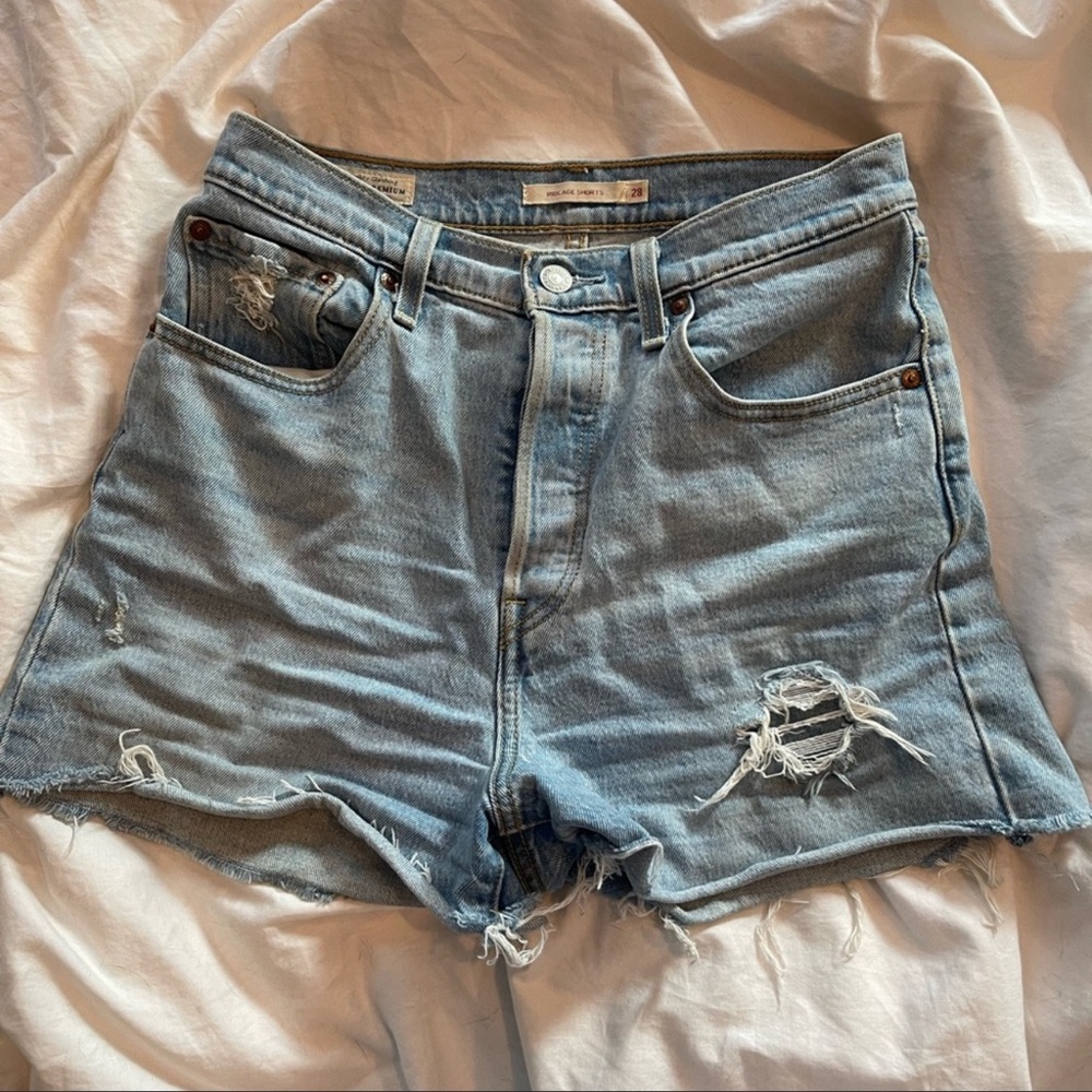 Levi’s Ribcage Denim Shorts size 28 - Picture 4 of 5